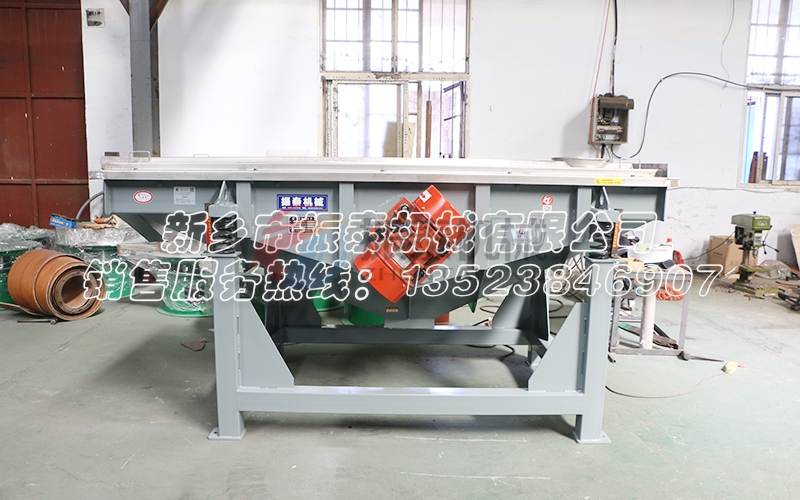 南京碳素直線振動篩發貨 南京碳素直線振動篩發貨